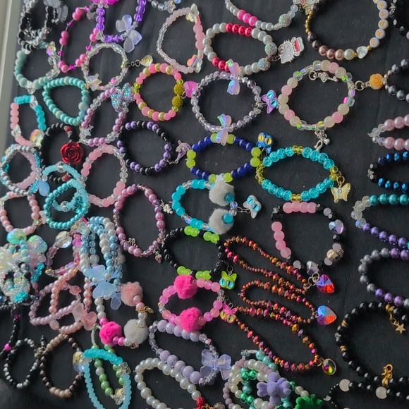 Tedirosem13 Live Listing!! Handmade Jewelry!! Clothes Too! - Picture 2 of 11